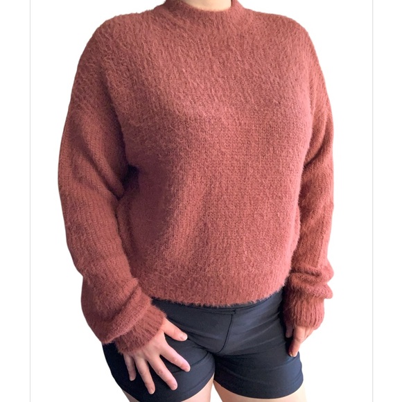 NEW - Audrey 3+1 Crew Neck Fuzzy Sweater - Picture 4 of 16